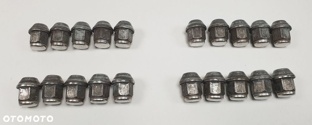 NAKRĘTKI KÓŁ FELG HYUNDAI GENESIS COUPE KOMPLET - 1