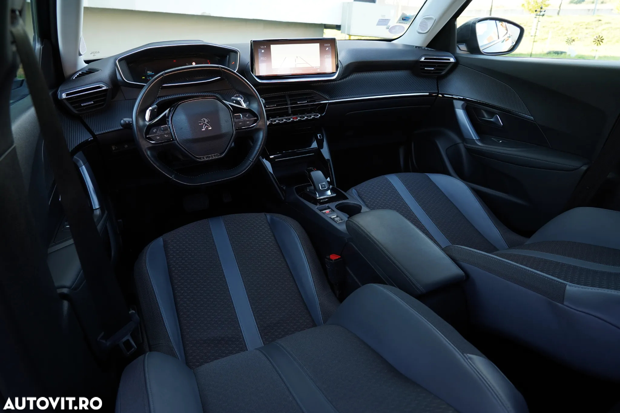 Peugeot 2008 PureTech 130 EAT8 Allure - 10