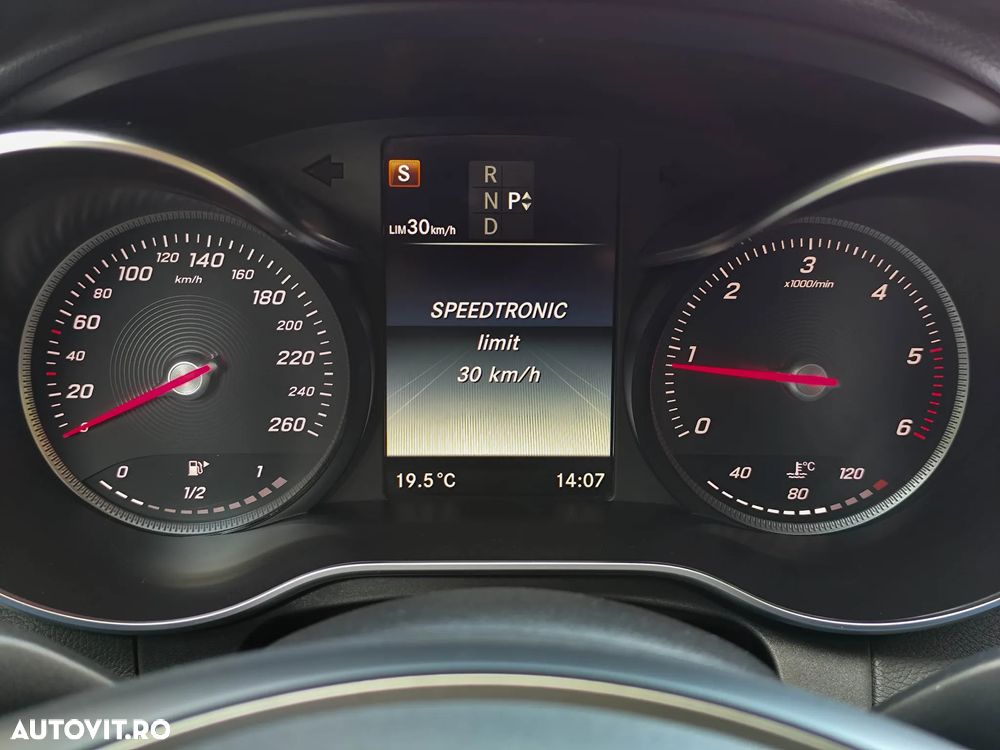 Mercedes-Benz C 180 (BlueTEC) d 7G-TRONIC Avantgarde - 29