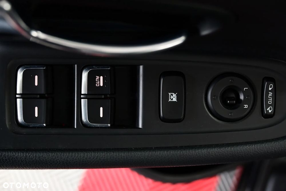 Kia Carens 1.6 GDI Business Line 7os EU6 - 28