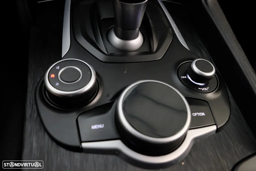 Alfa Romeo Giulia 2.2 D Super AT8 - 21