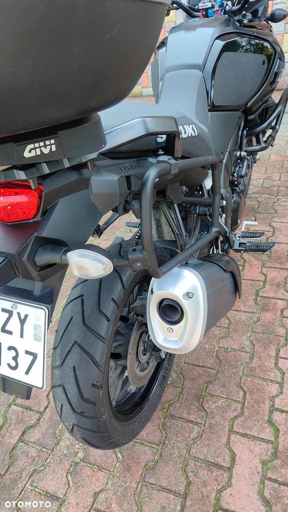 Suzuki V-STROM - 24
