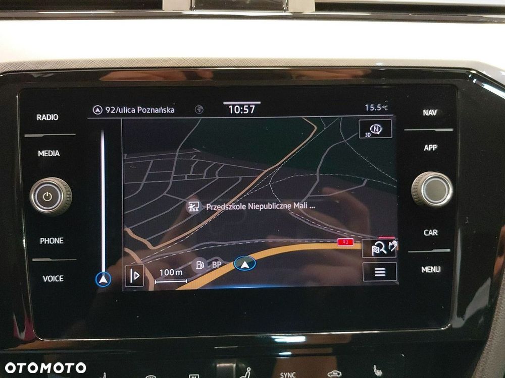 Volkswagen Passat Variant 2.0 TSI Business DSG - 34
