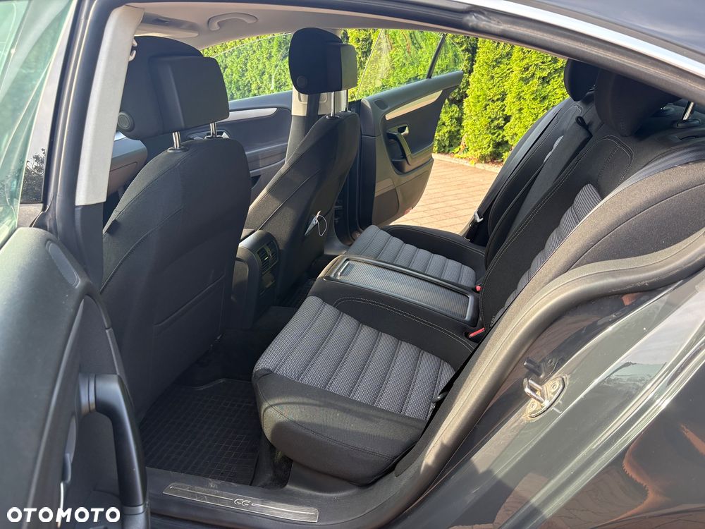 Volkswagen Passat CC - 14
