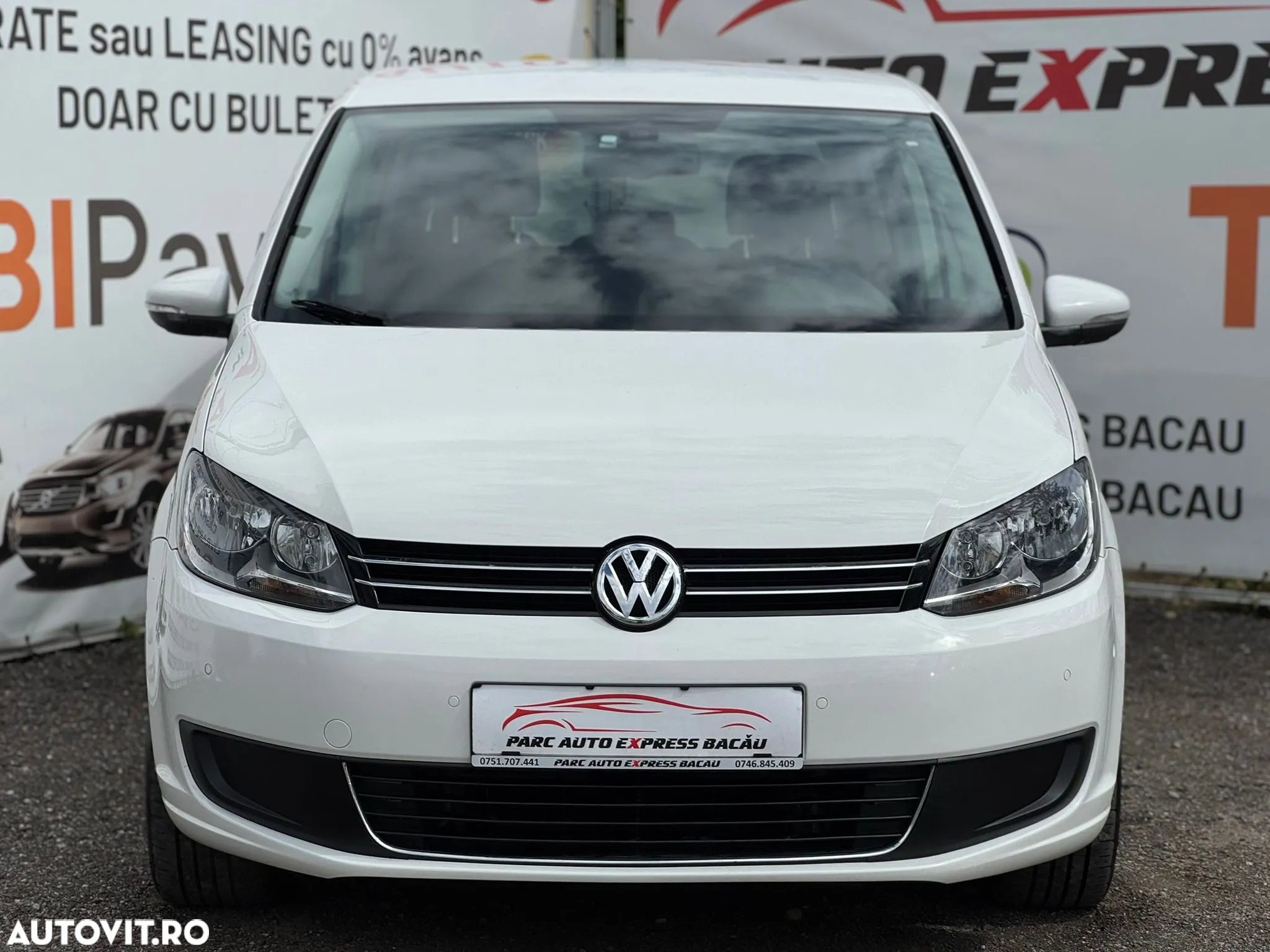 Volkswagen Touran 2.0 TDI DSG Comfortline - 40