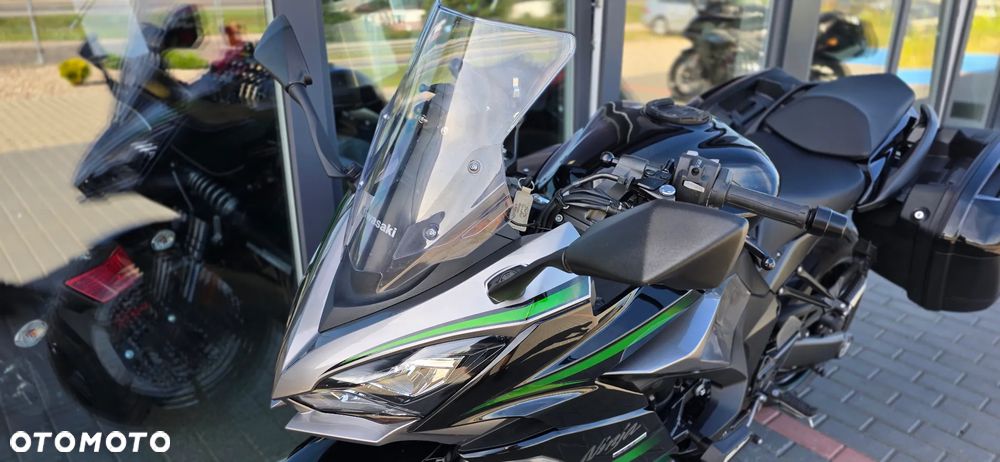 Kawasaki Ninja 1000 SX - 28