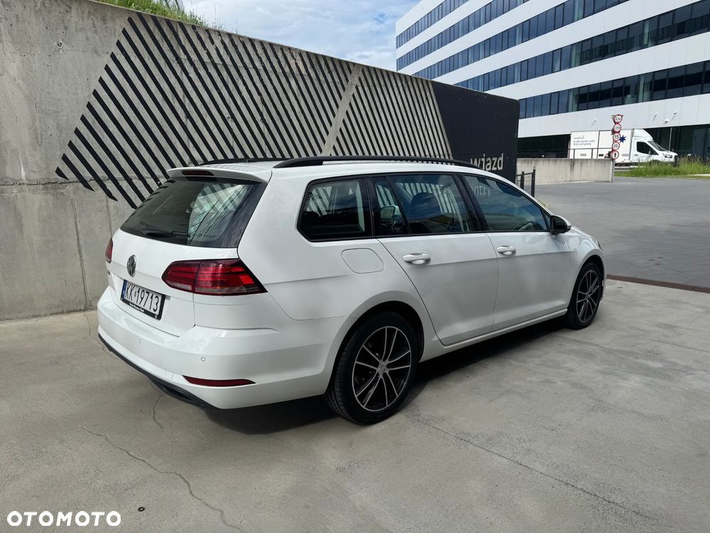 Volkswagen Golf - 4
