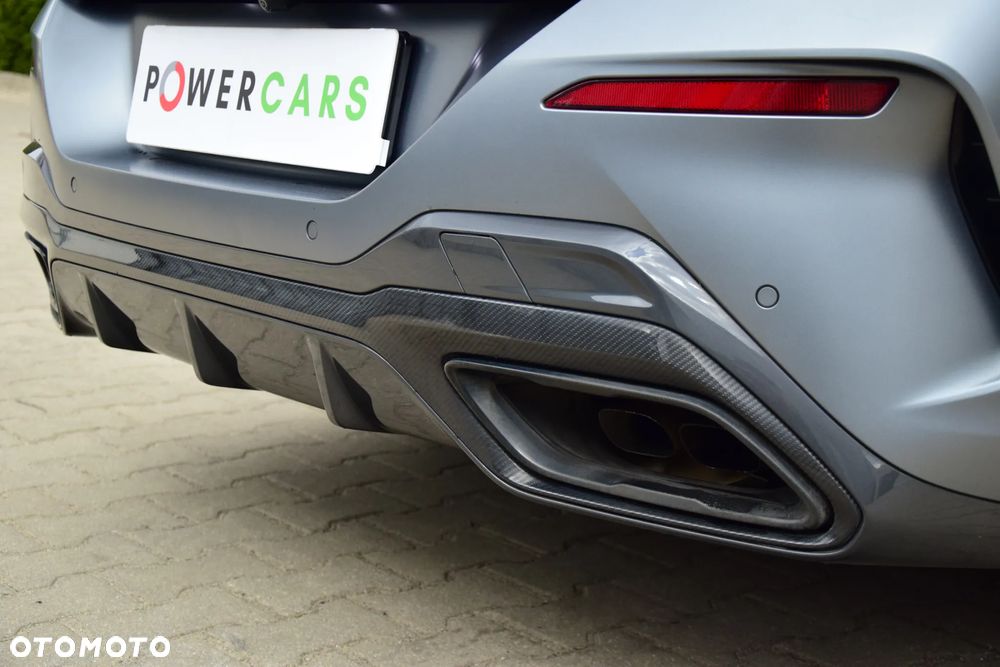 BMW Seria 8 - 17