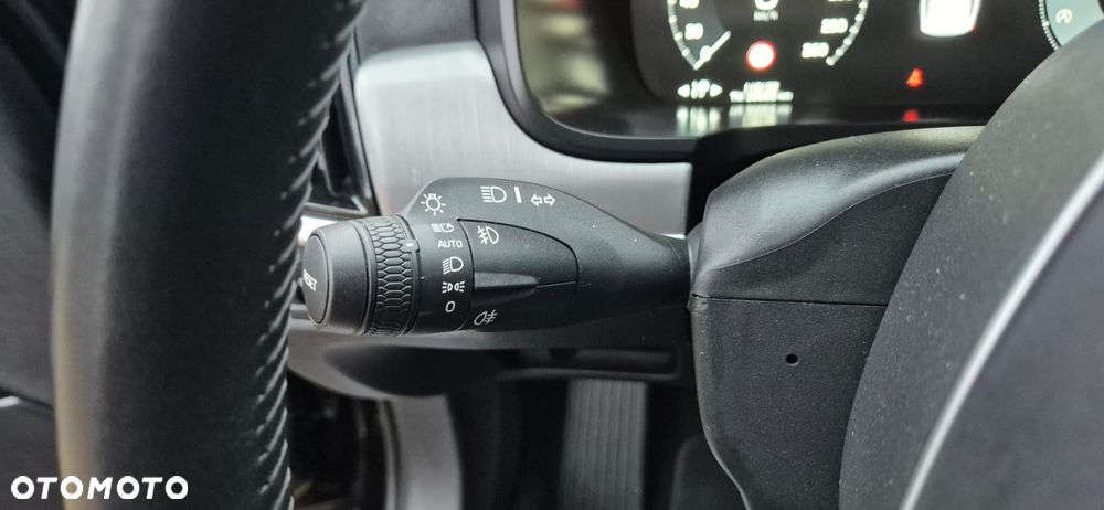 Volvo S90 D4 SCR Momentum - 24