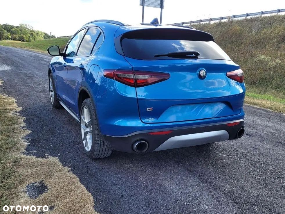 Alfa Romeo Stelvio - 3
