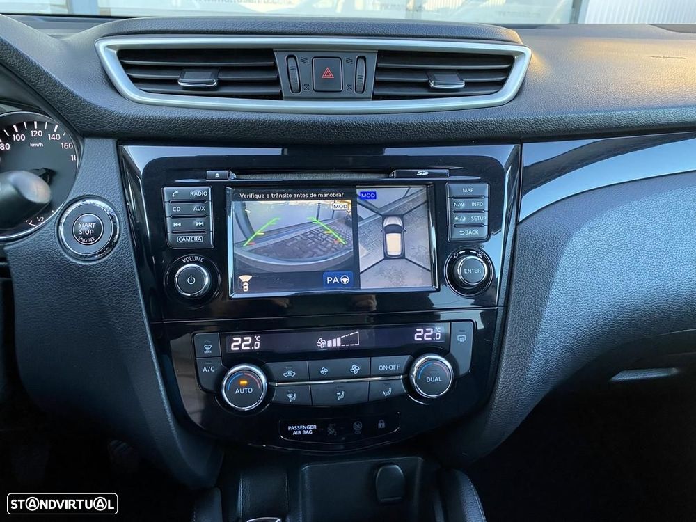 Nissan Qashqai 1.5 dCi Tekna Premium - 17