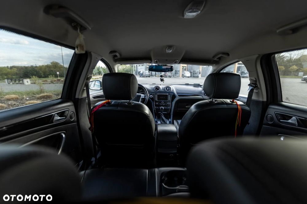 Ford Mondeo - 8