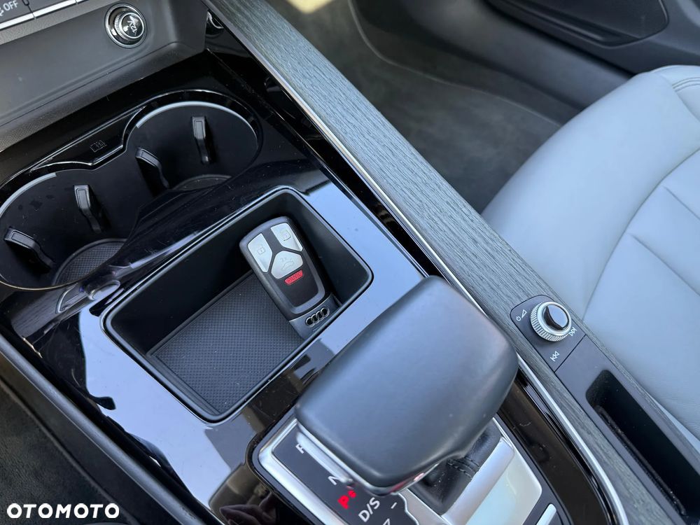 Audi A4 Limousine 40 TFSI S tronic - 10
