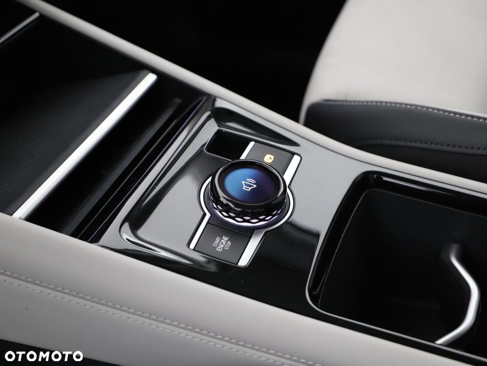 Volkswagen Tiguan - 12