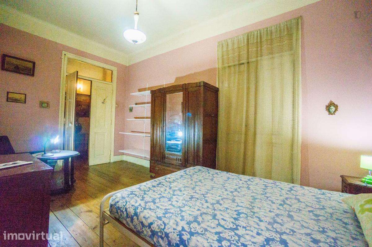 Quarto - localizado em Entrecampos Lisbon - Grande imagem: 4/6