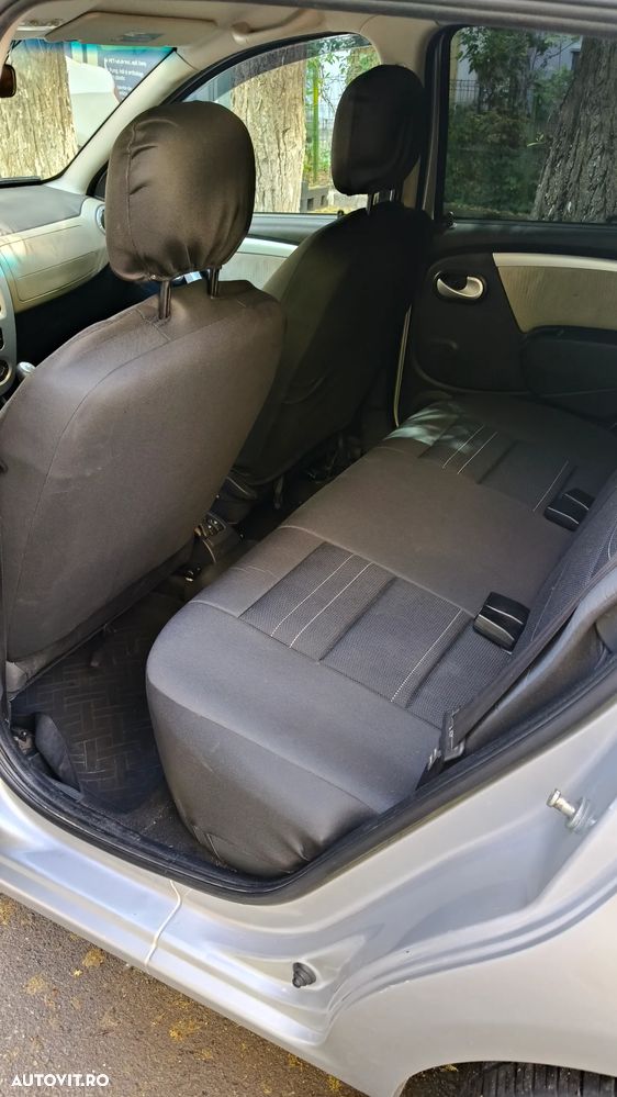 Dacia Sandero 1.6 MPI Prestige - 7