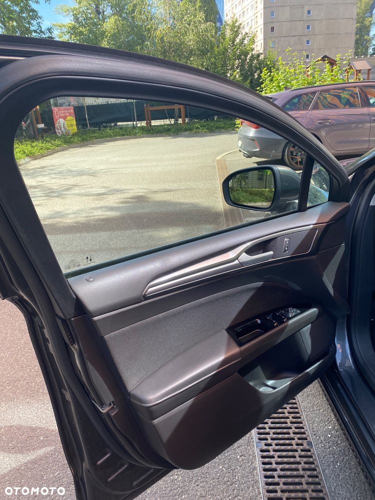 Ford Mondeo 2.0 EcoBlue Titanium - 12