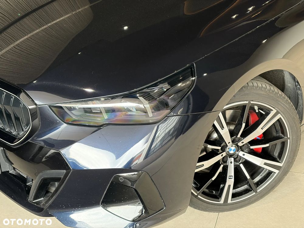 BMW Seria 5 520d xDrive mHEV M Sport - 13