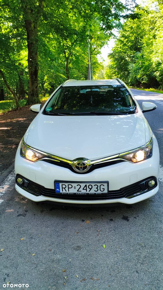 Toyota Auris 1.6 D-4D Comfort - 12