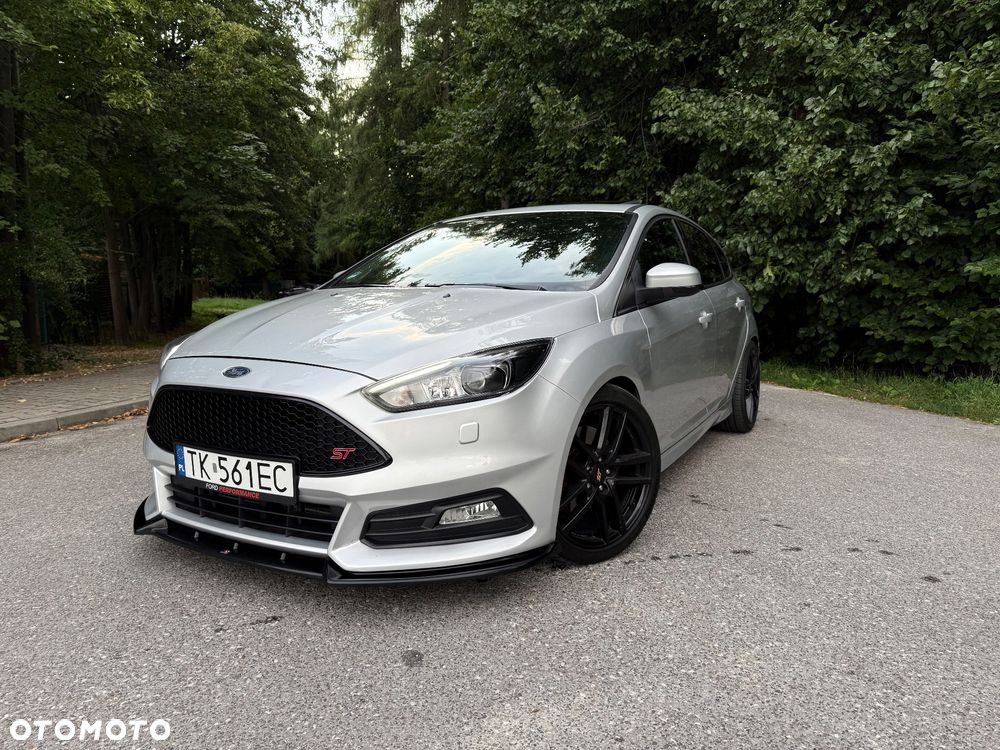 Ford Focus 2.0 EcoBoost ST-2 - 14