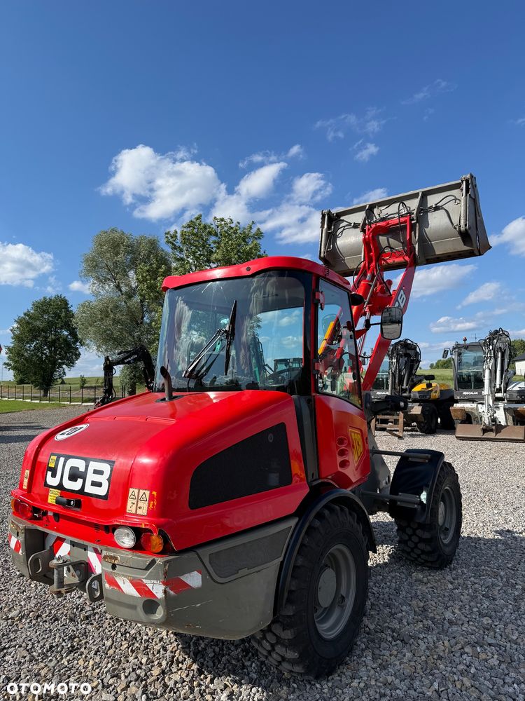 JCB 406 - 6