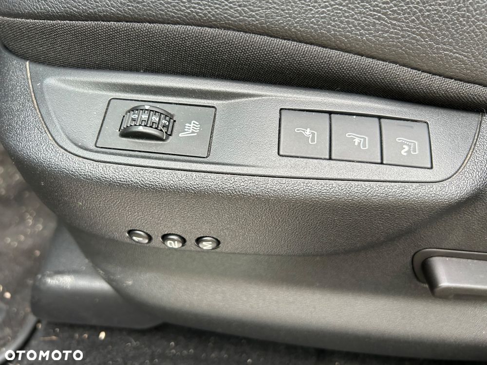 Citroën DS5 HDi 165 Business - 4