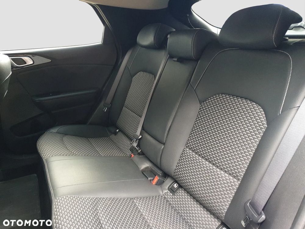Kia XCeed 1.5 T-GDI L Business Line - 14