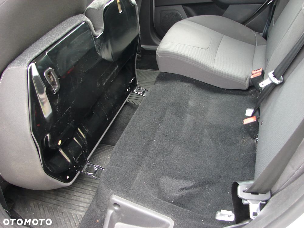 Ford Focus Turnier 1.6 TDCi DPF Start-Stopp-System Titanium - 16