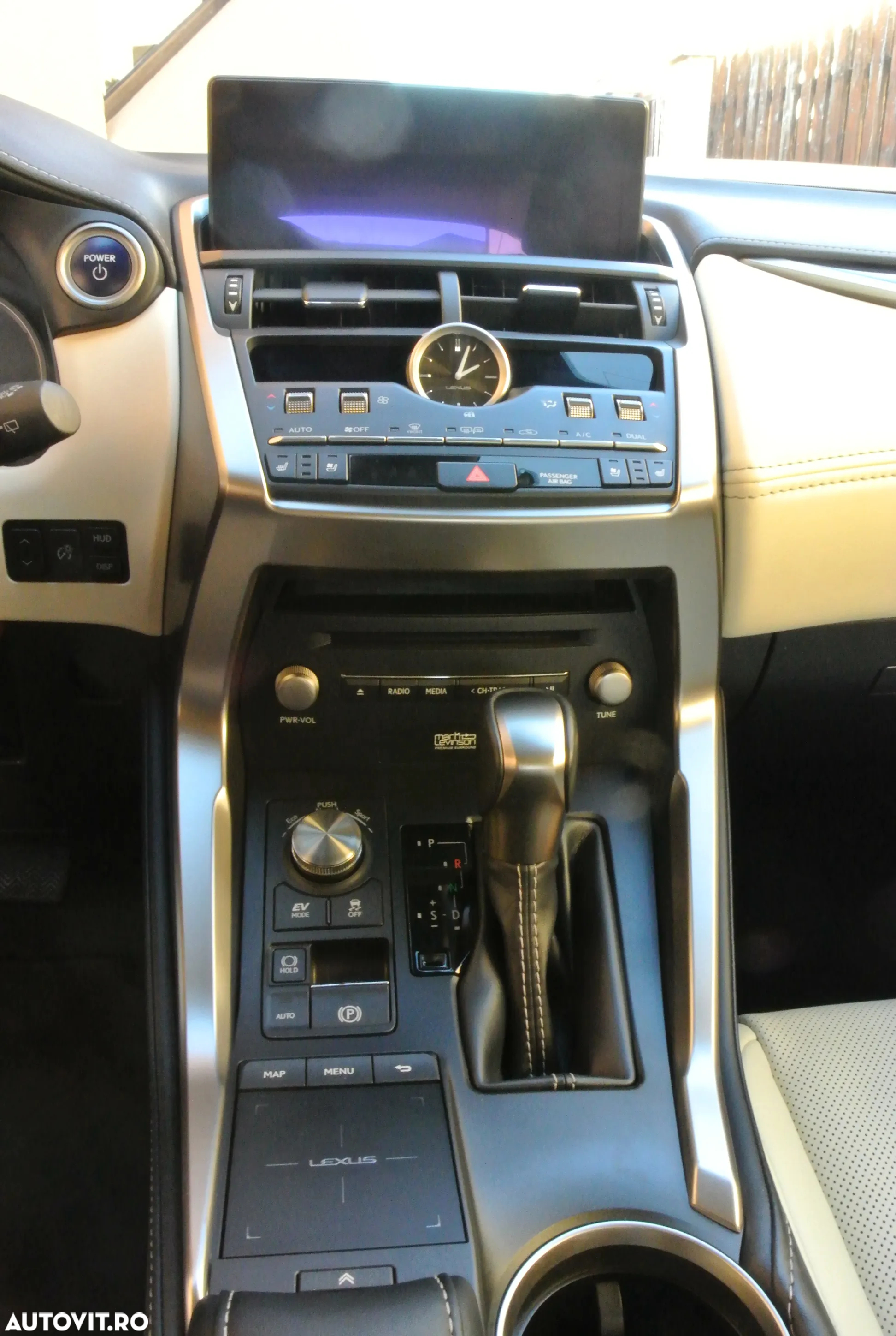 Lexus Seria NX - 11