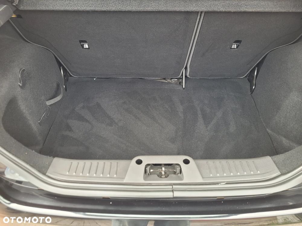 Ford Fiesta 1.25 SYNC Edition - 24