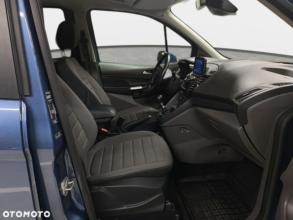 Ford Tourneo Connect Grand - 13