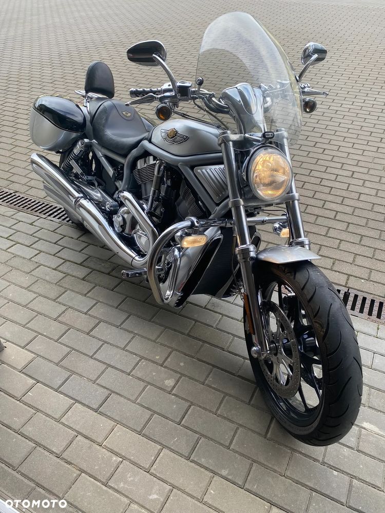 Harley-Davidson V-Rod Street Rod - 10