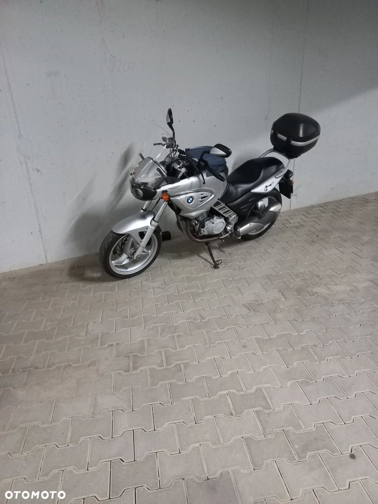BMW F - 2
