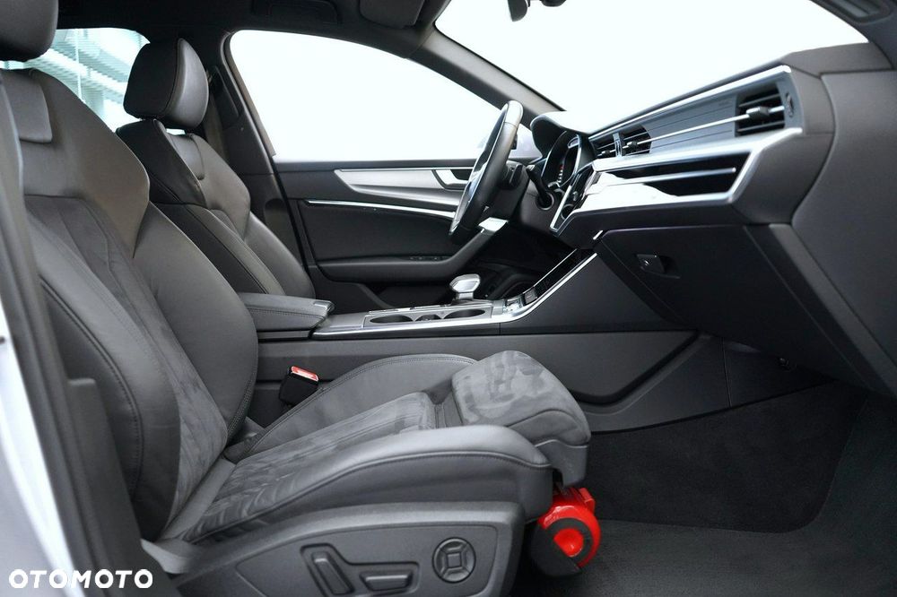 Audi A6 Avant - 32