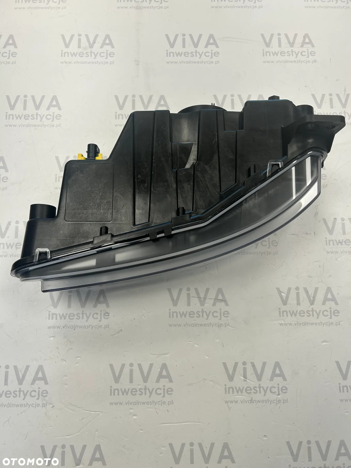 MAN OE HALOGEN REFLEKTOR PRZECIWMGIELNY LEWY 81.25204-0003 - 2