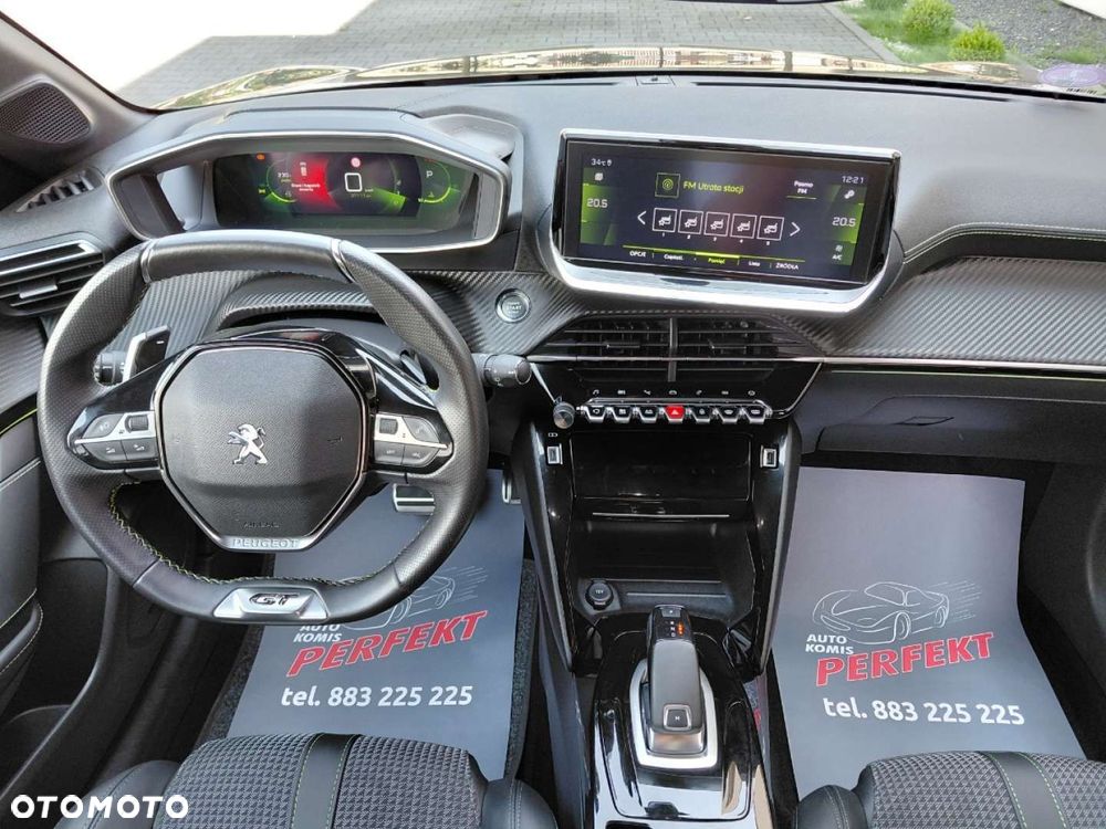 Peugeot 208 - 19