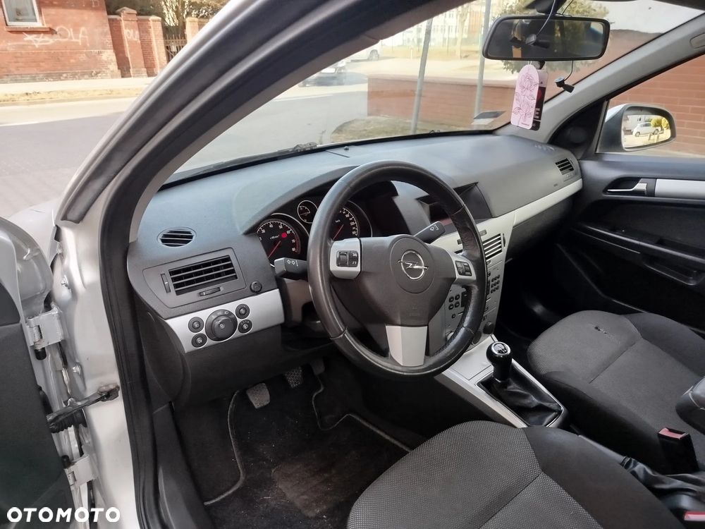 Opel Astra - 8