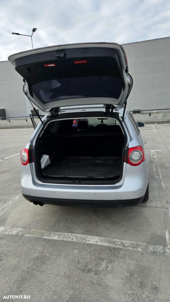 Volkswagen Passat Variant 2.0 TDI 4Motion BlueMotion Technology Highline - 9