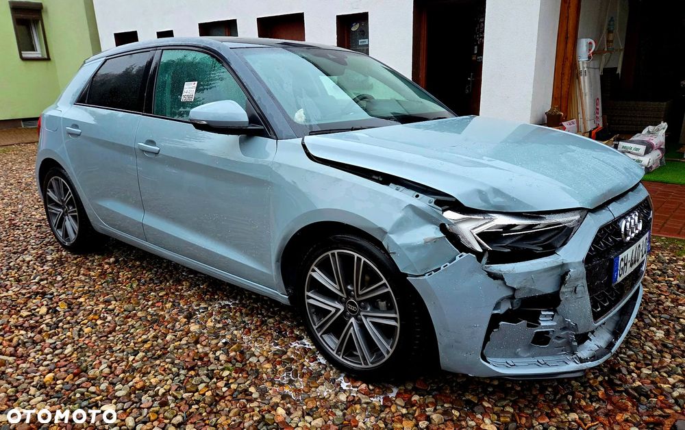 Audi A1 Sportback 25 TFSI S tronic - 4