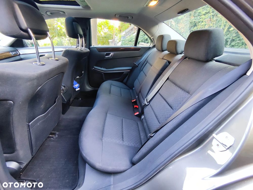 Mercedes-Benz Klasa E 250 CDI DPF BlueEFFICIENCY Automatik Elegance - 7