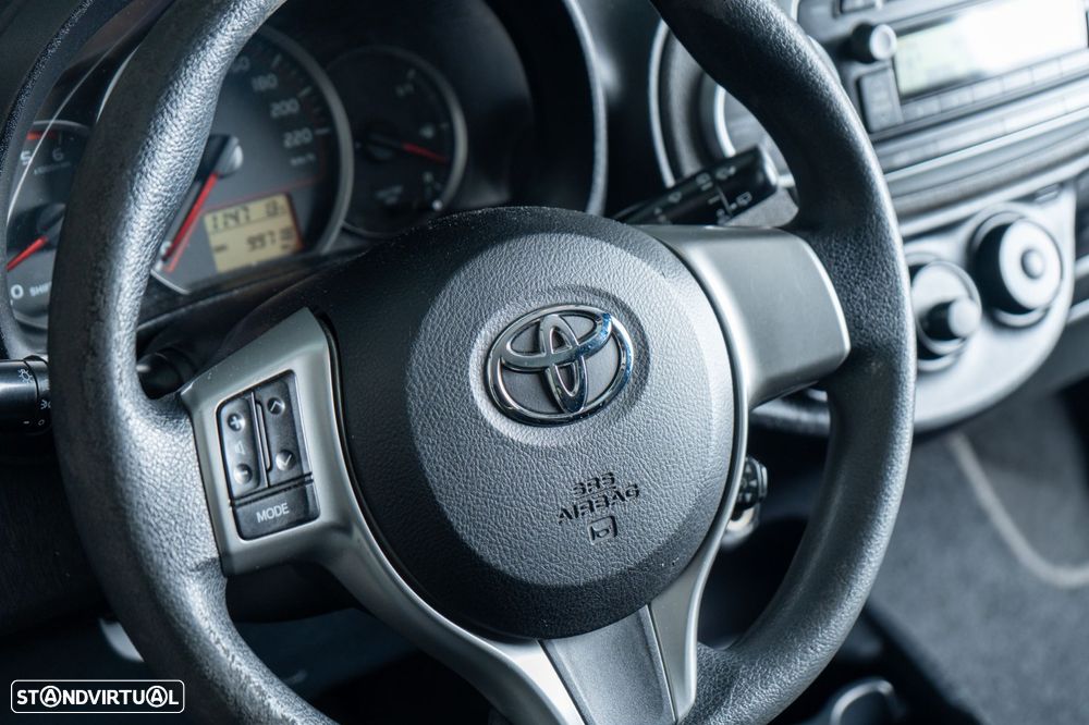 Toyota Yaris 1.4 D-4D Comfort+AC - 17