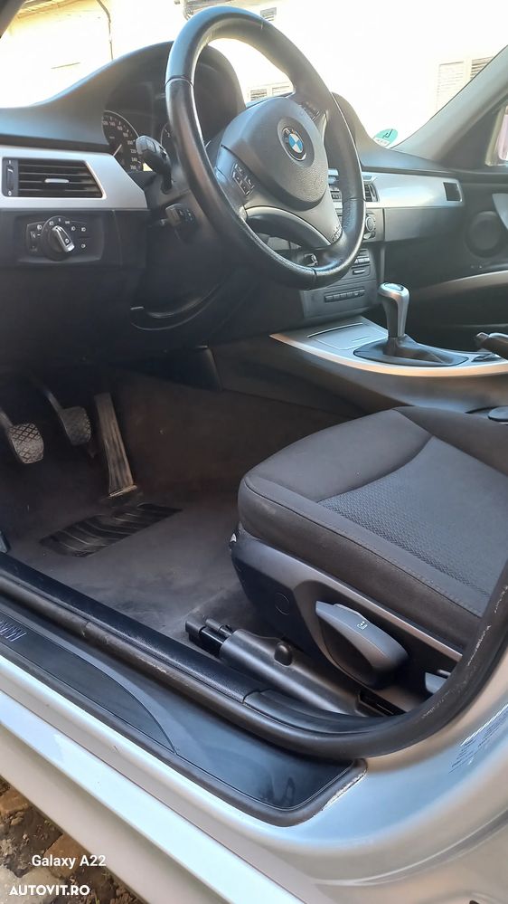 BMW Seria 3 318d - 8