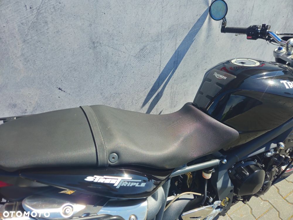 Triumph Street Triple - 20