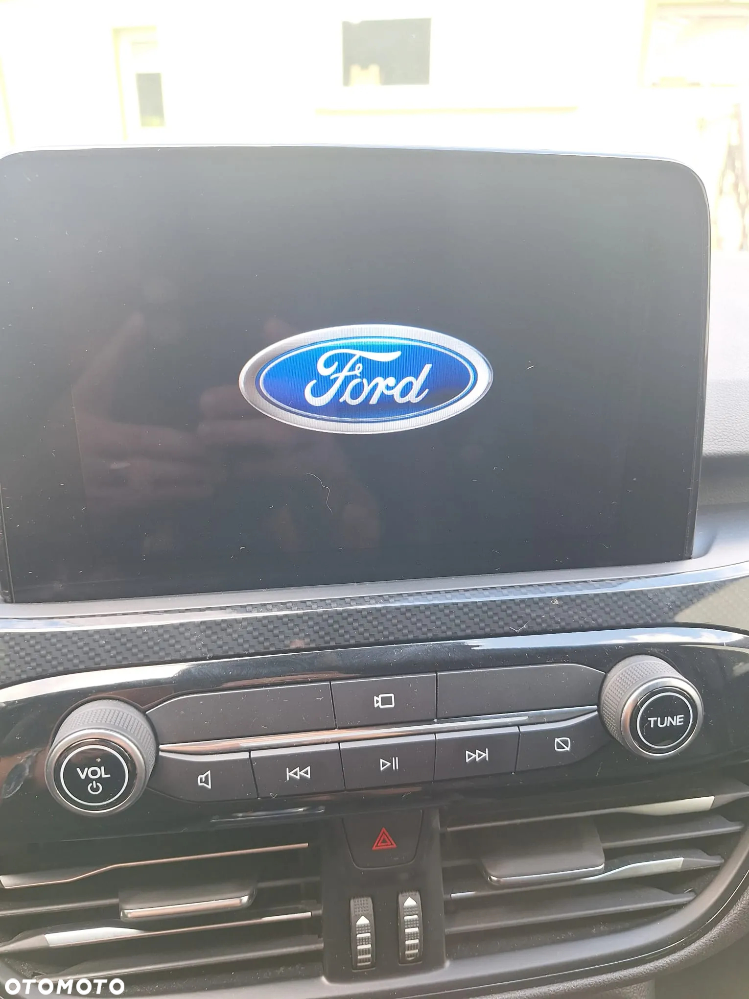 Ford Kuga - 8