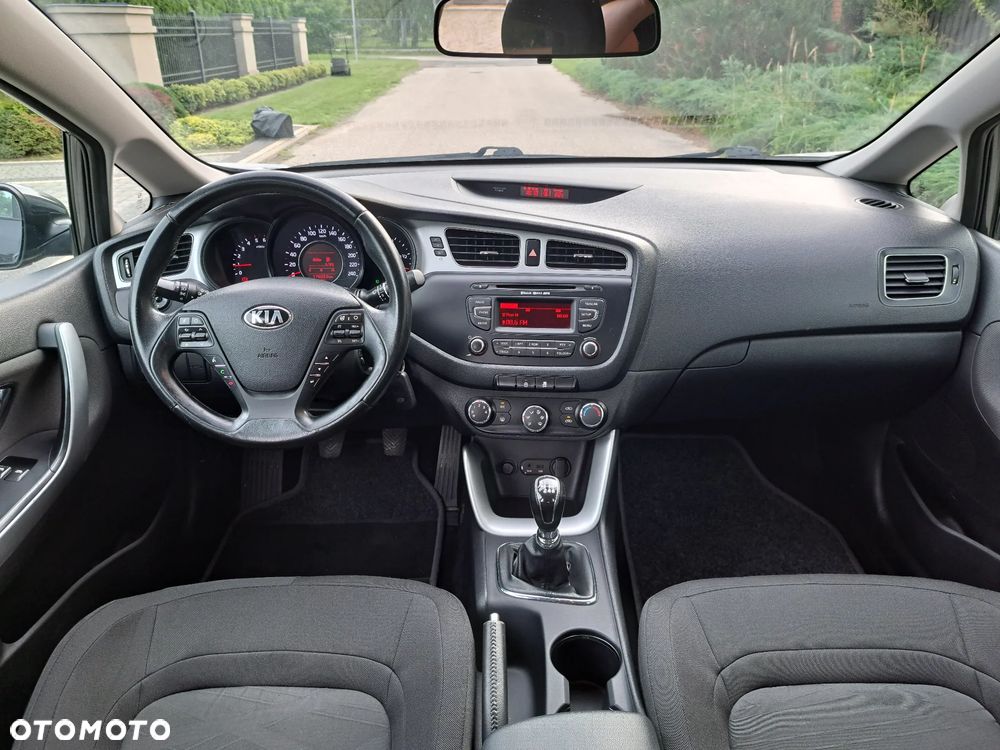Kia Ceed 1.4 CRDi 90 Vision - 14