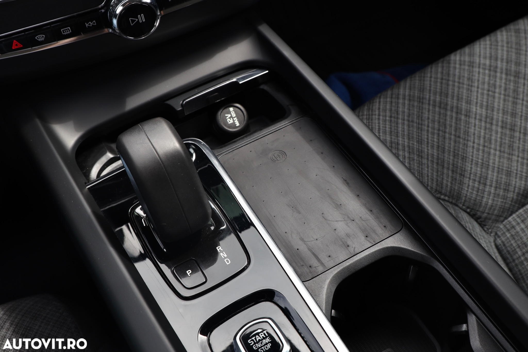 Volvo XC 60 B5 AT AWD MHEV Core - 25