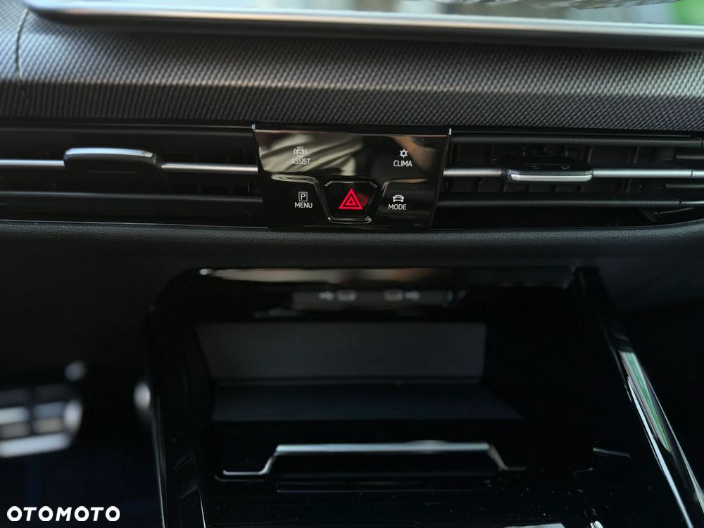 Volkswagen Golf Variant 1.5 TSI R-Line Plus - 12