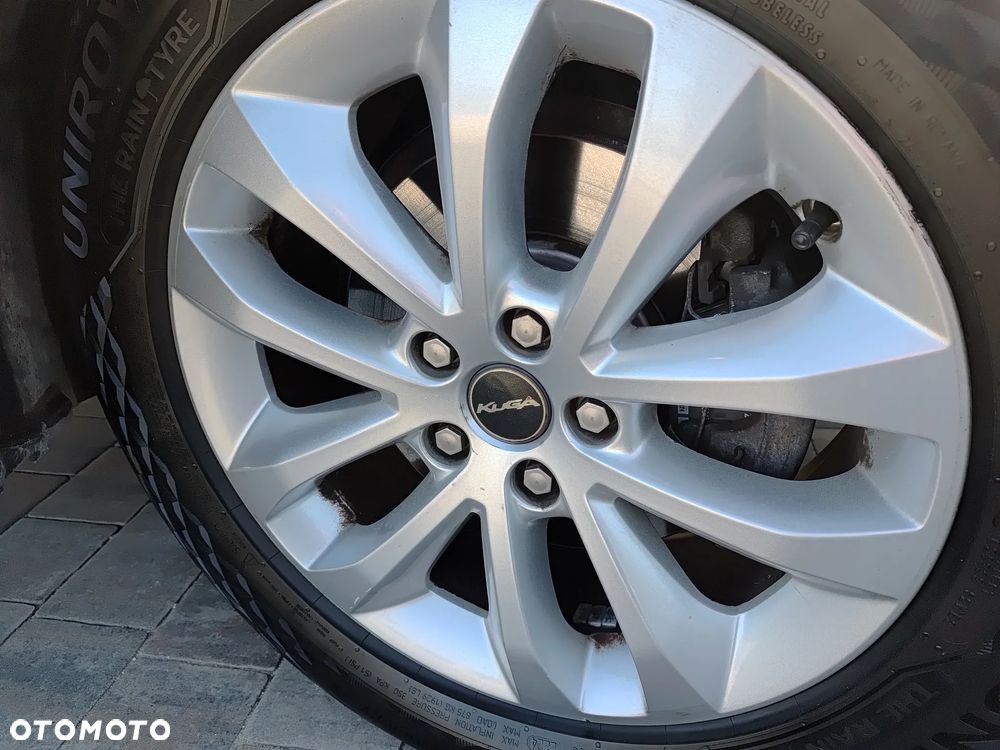 Ford Kuga 2.0 TDCi 4WD Titanium Plus - 36