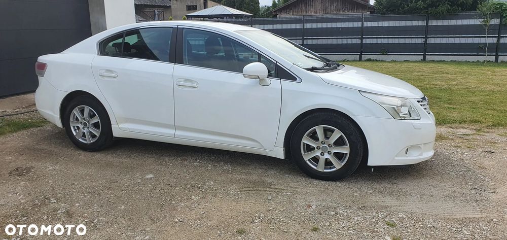 Toyota Avensis 2009 photo 4