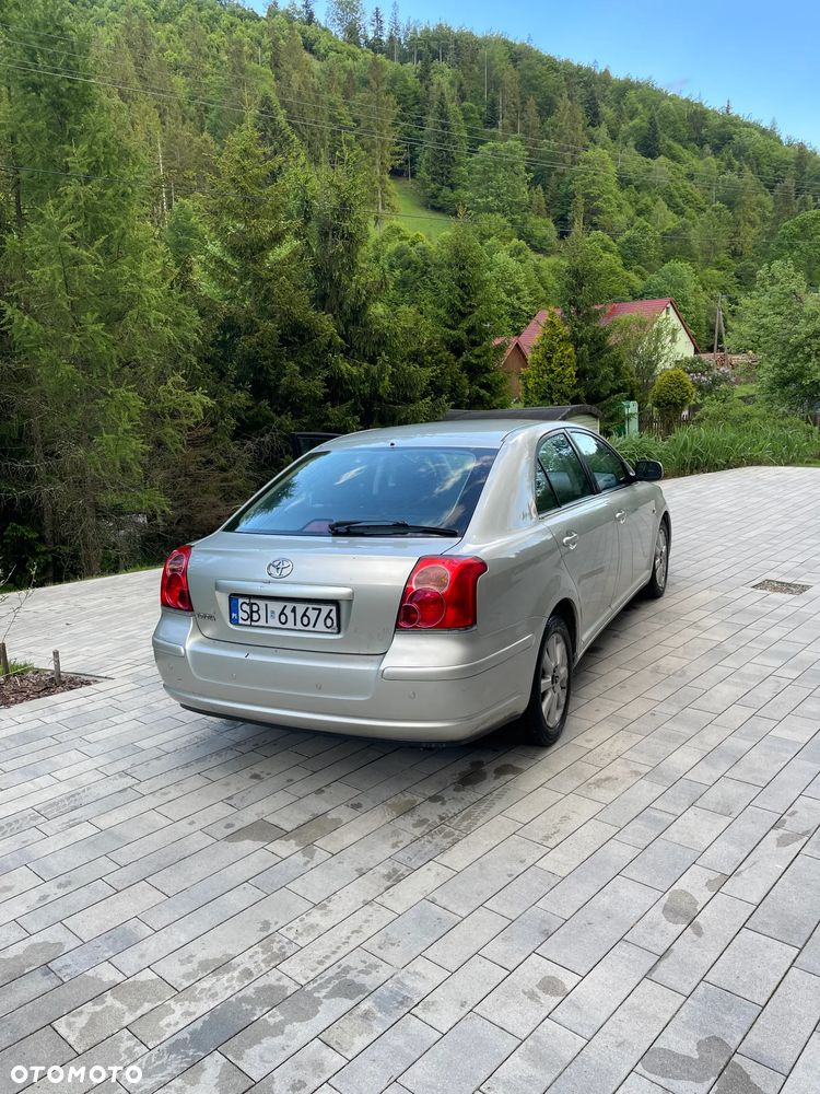 Toyota Avensis 2.0 VVT-i Sol plus - 3